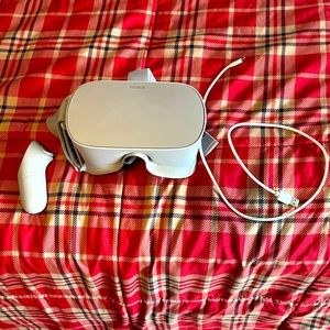 Oculus Go 64GB Virtual Reality Headset